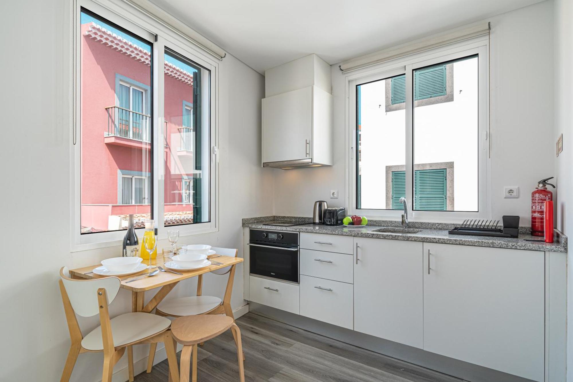 Tanoeiros Apartments فونشال المظهر الخارجي الصورة
